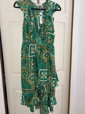 🌴Lapogee green floral "scarf print" dress  Size M
